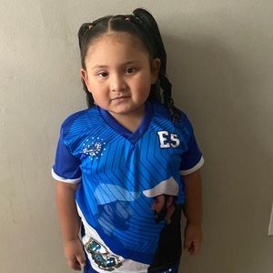 Meet your Posher, Rivera